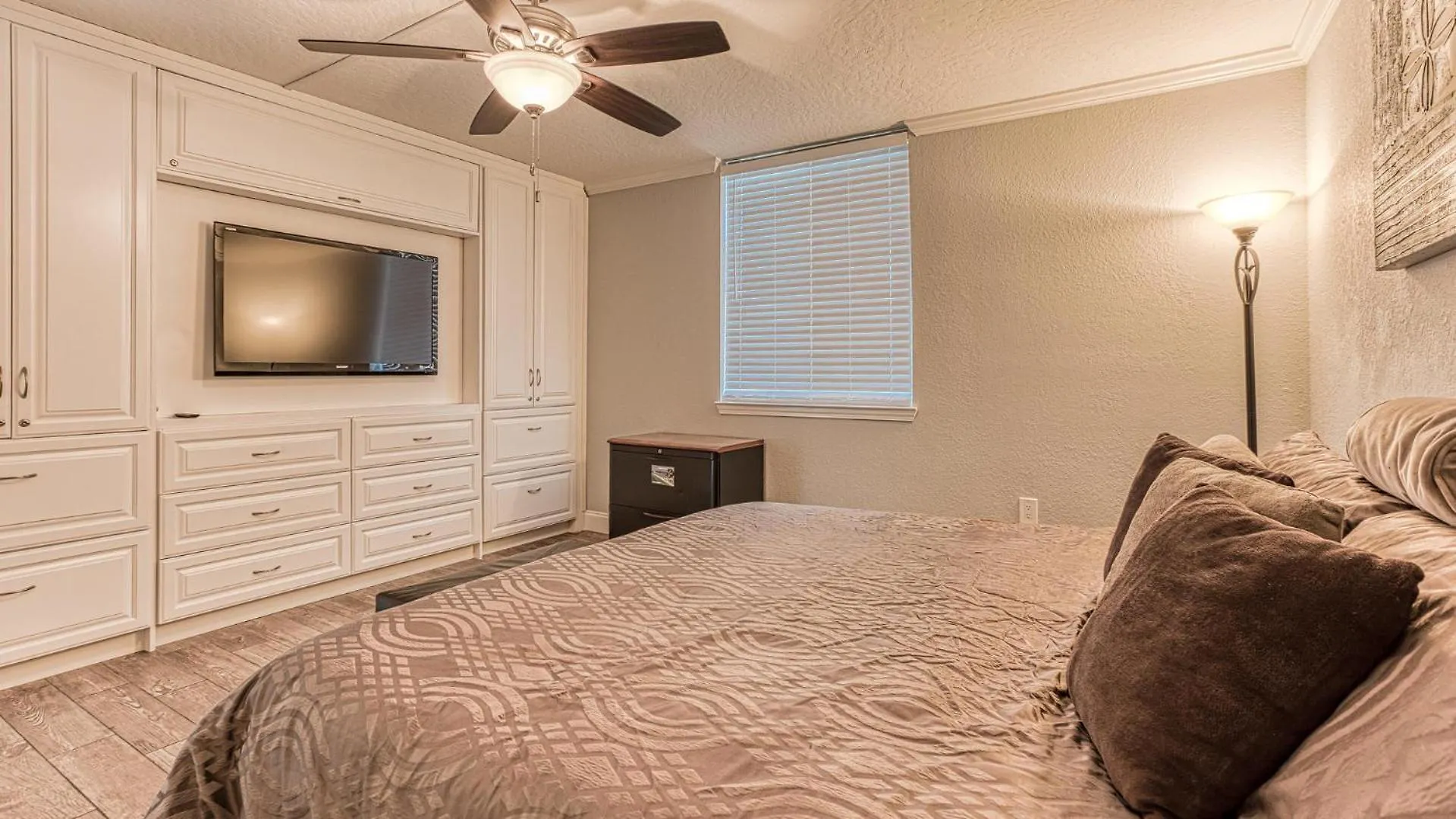 Dolphin Point 402B - 2Br On Holiday Isle Destin 0*,  United States